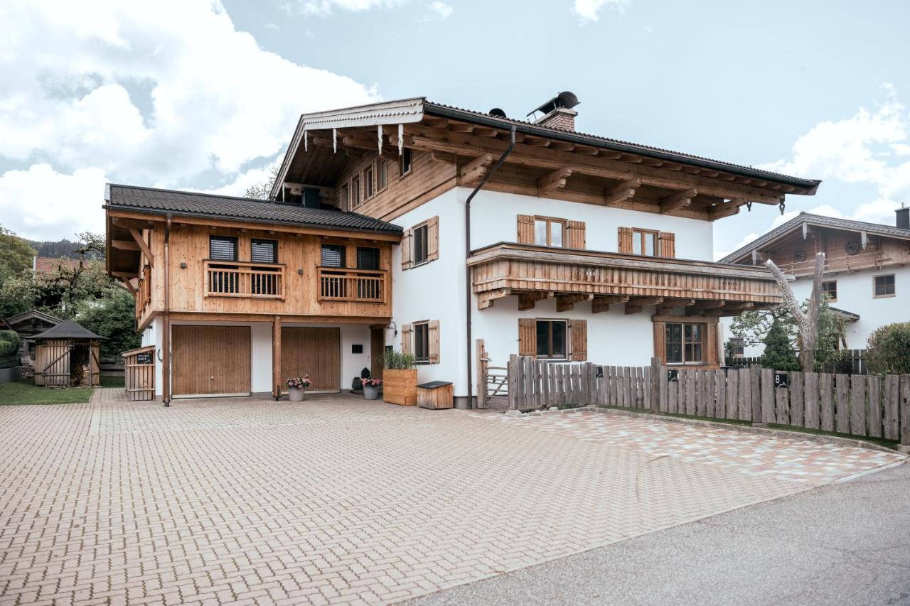 Bewegte Berge Apartments Saalfelden Exterior photo